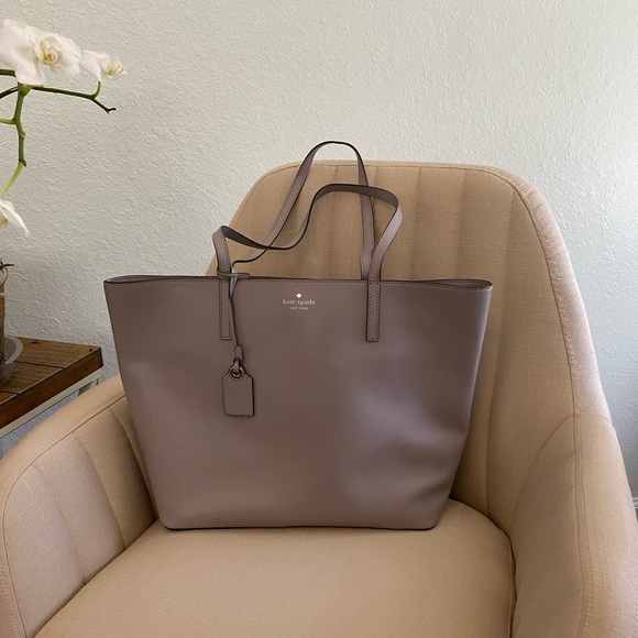 kate spade Handbags - Kate Spade large tote